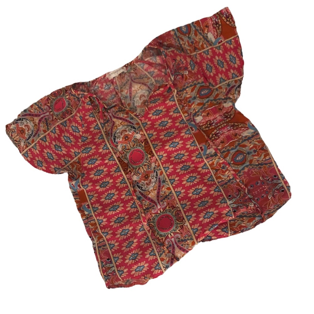 Women’s size medium! Very colorful, and great for parties!